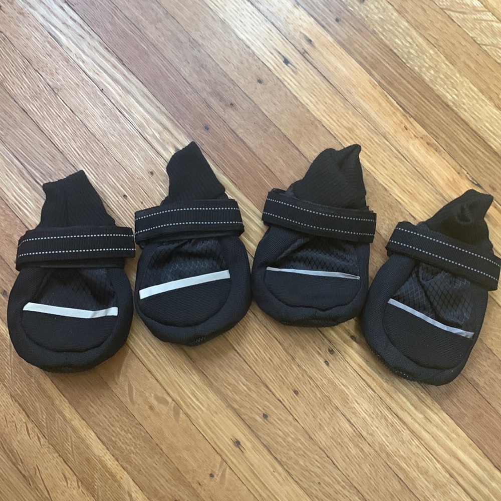 Black medium dog boots